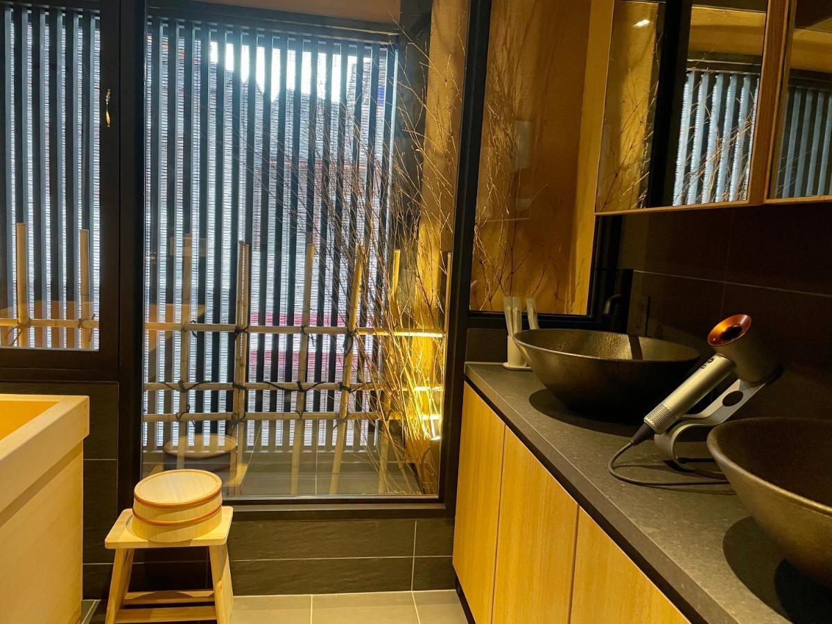 Two-Bedroom House,1038672187:JPEG