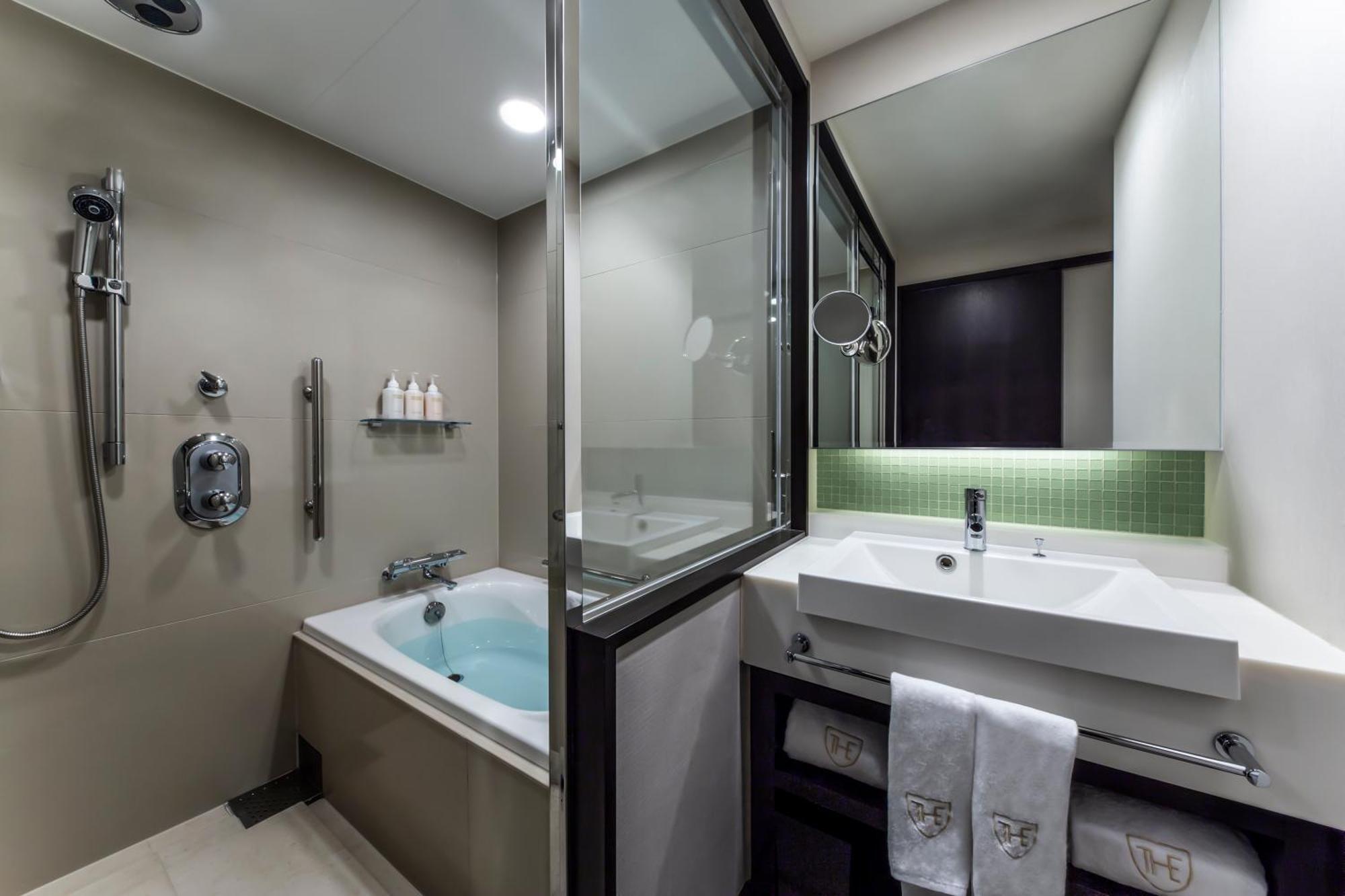 Deluxe Twin Room Separate Bath