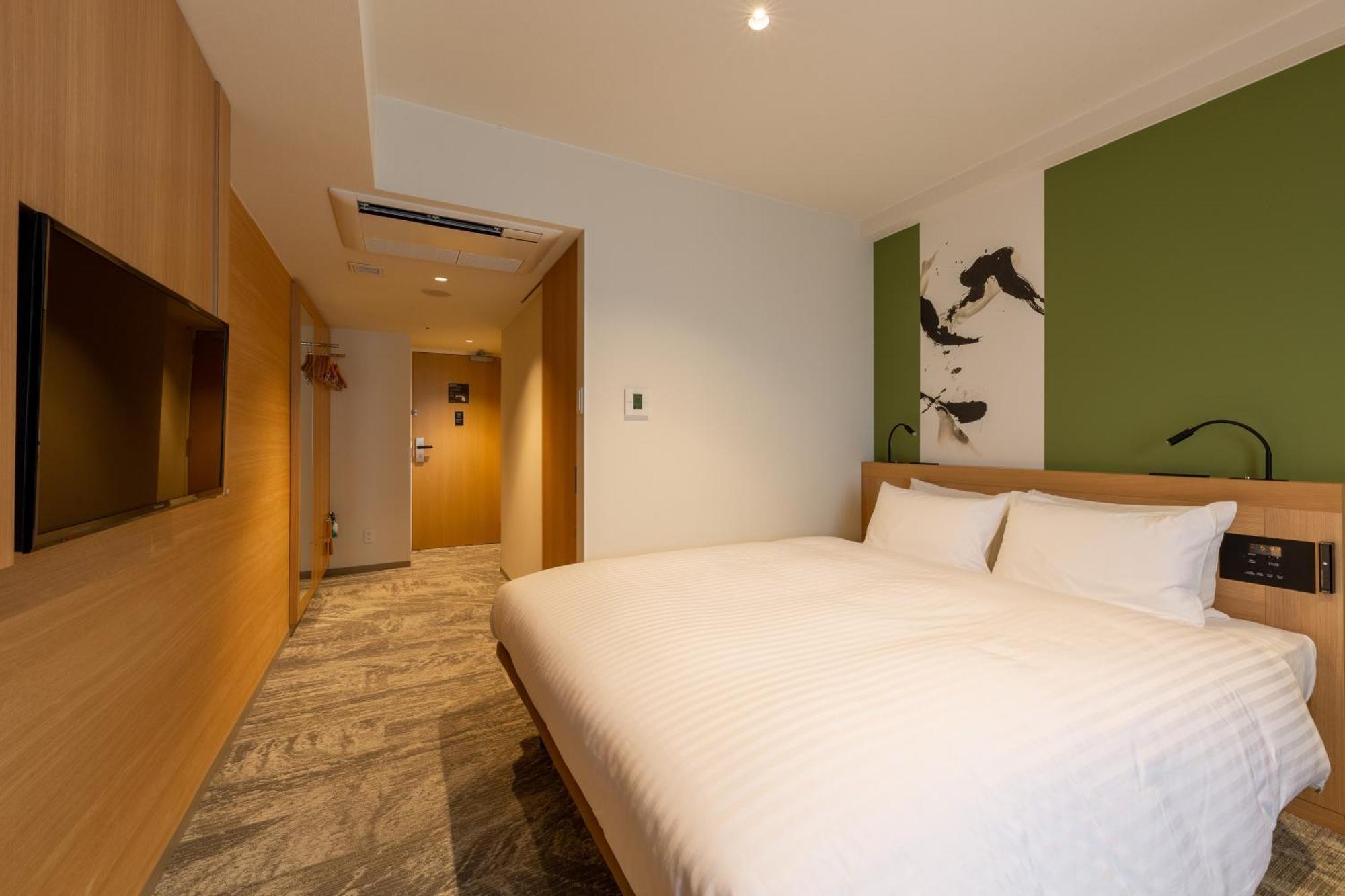 Queen Room,1222847407:JPEG