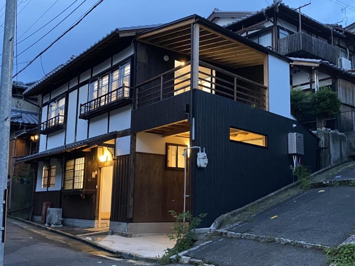 Two-Bedroom House,1256562433:JPEG