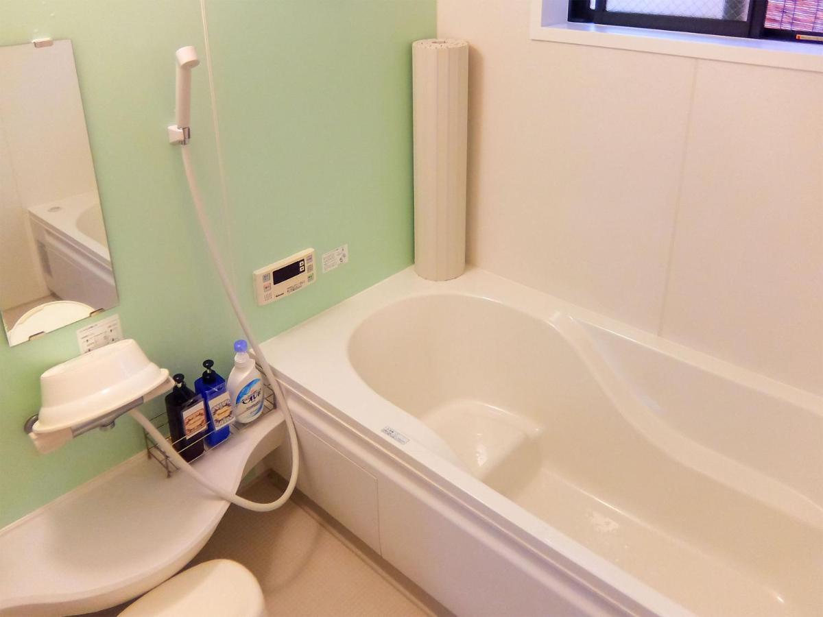 Twin Room with Shared Bathroom