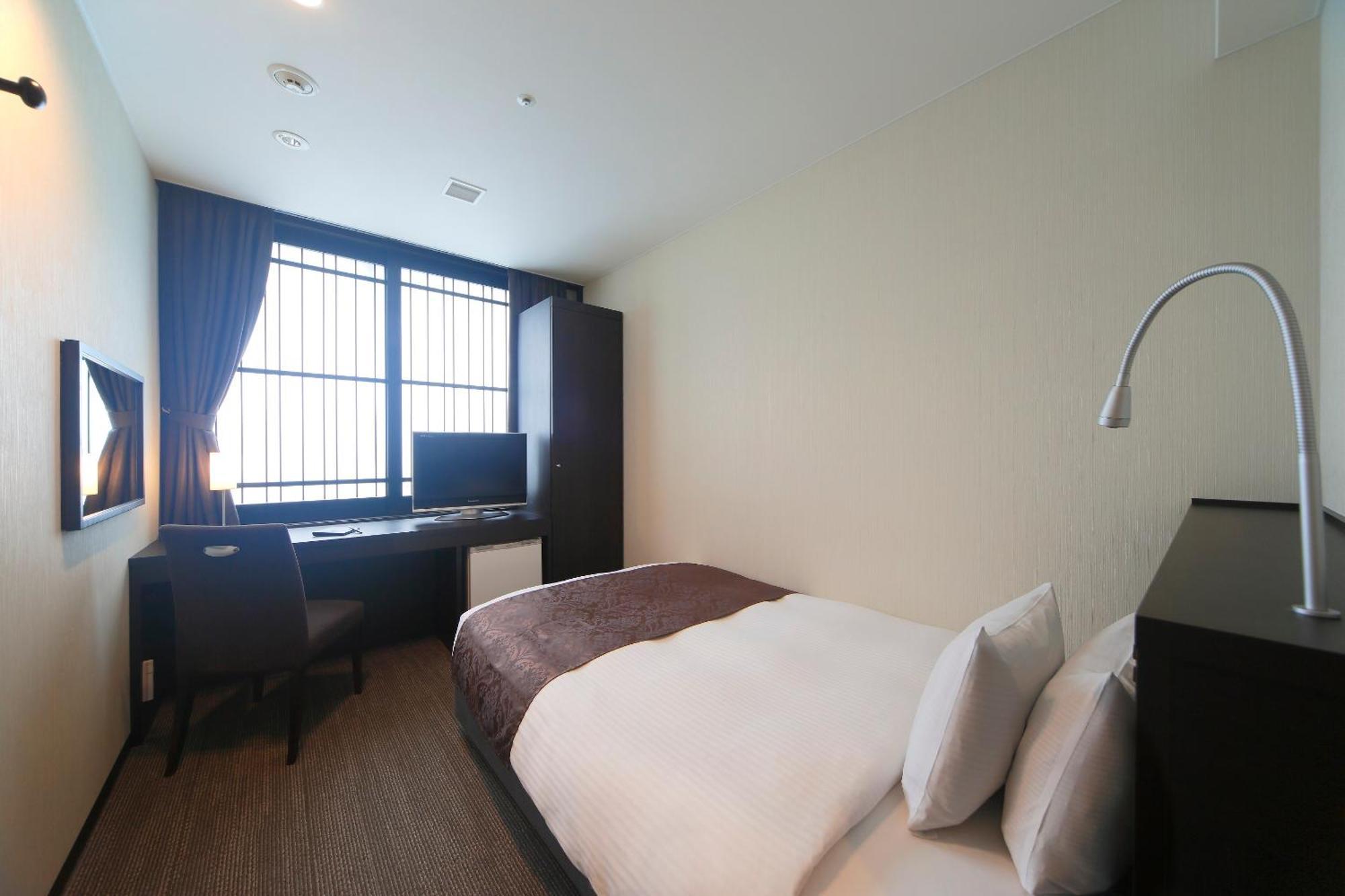 Single Room - Non-Smoking,1498993573:JPEG