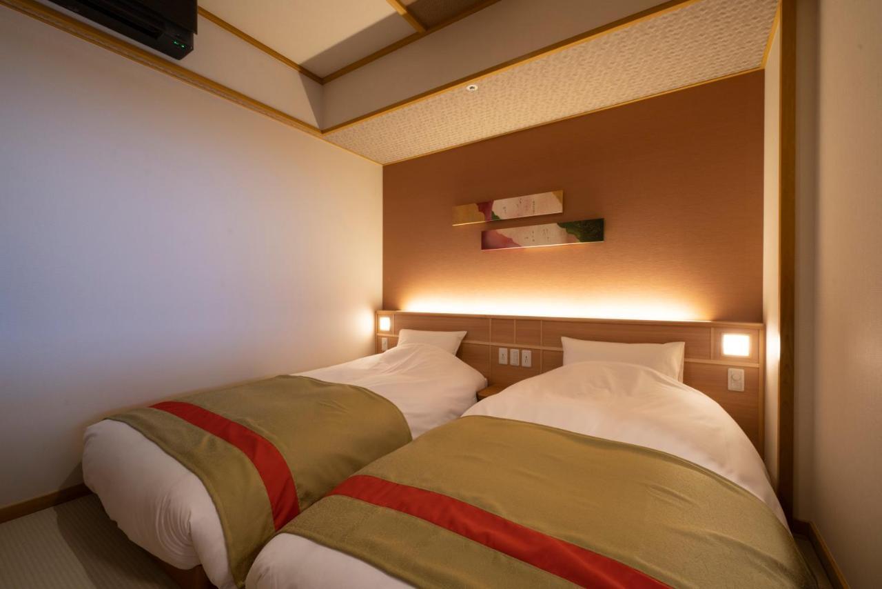 Quadruple Room,1290515065:JPEG