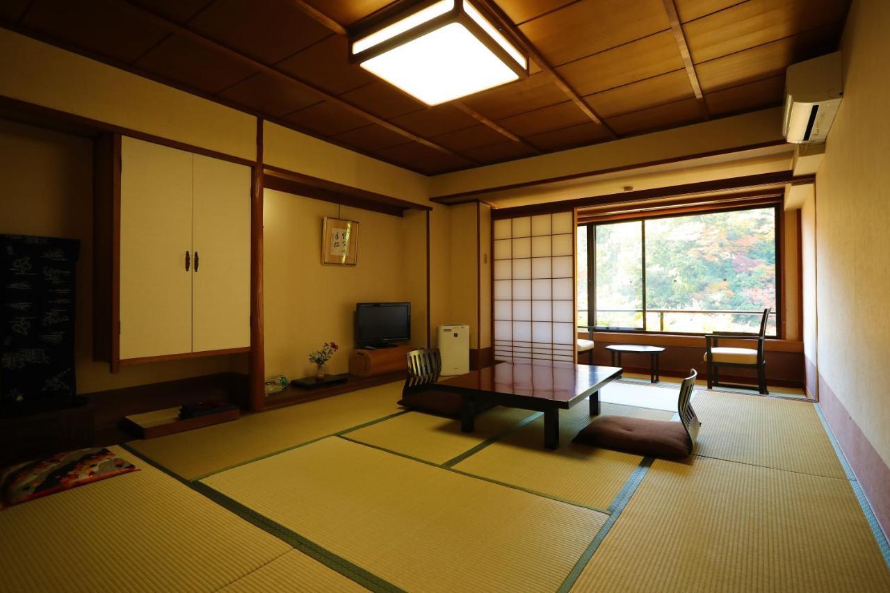 Japanese-Style Twin Room with Mountain View,1342027538:JPEG