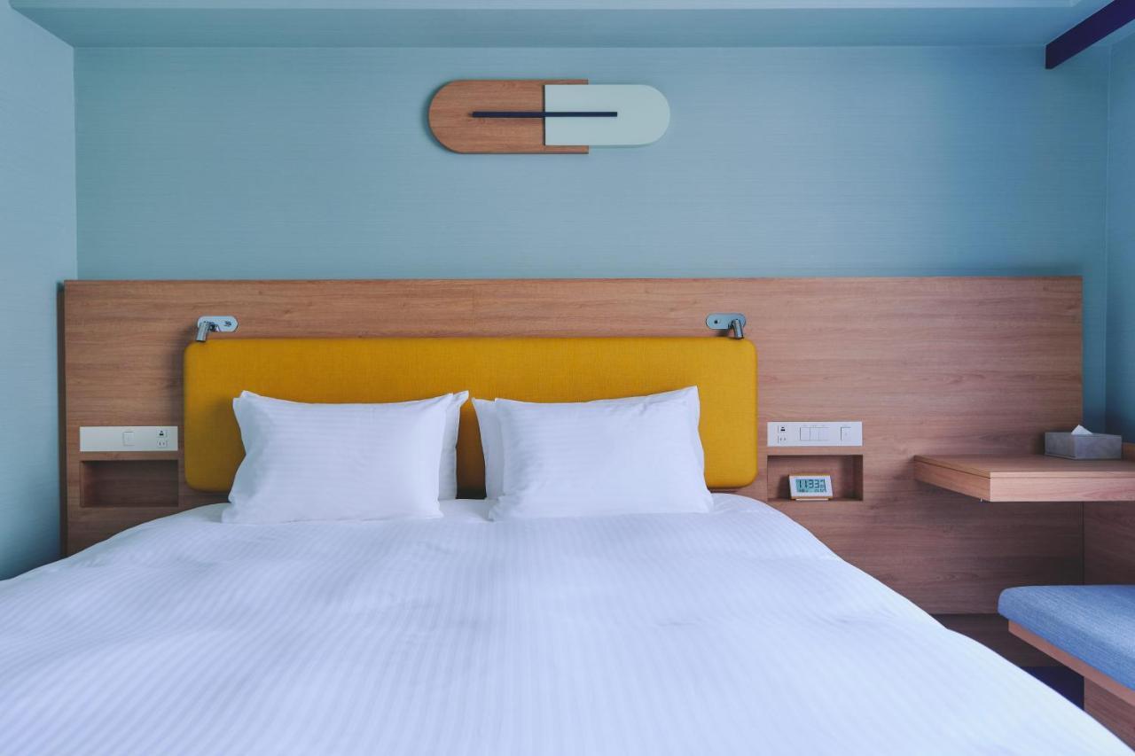 Double Room Main Building Premium Floor Non-Smoking
