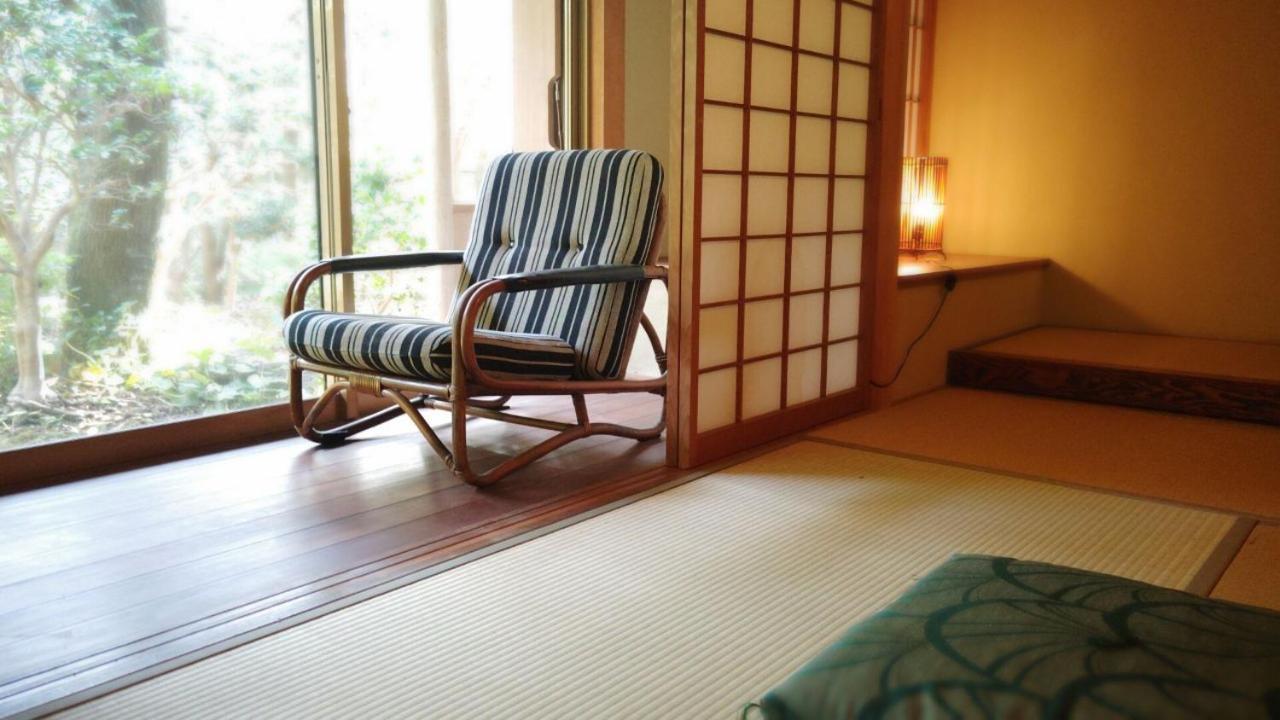 Japanese-Style Room