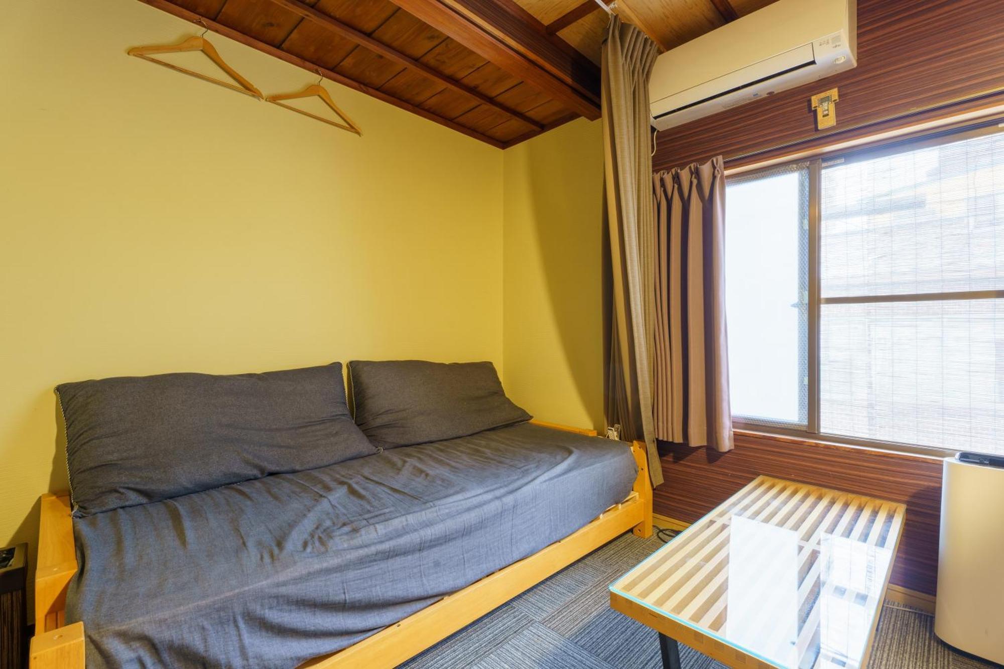 Familienzimmer mit Gemeinschaftsbad