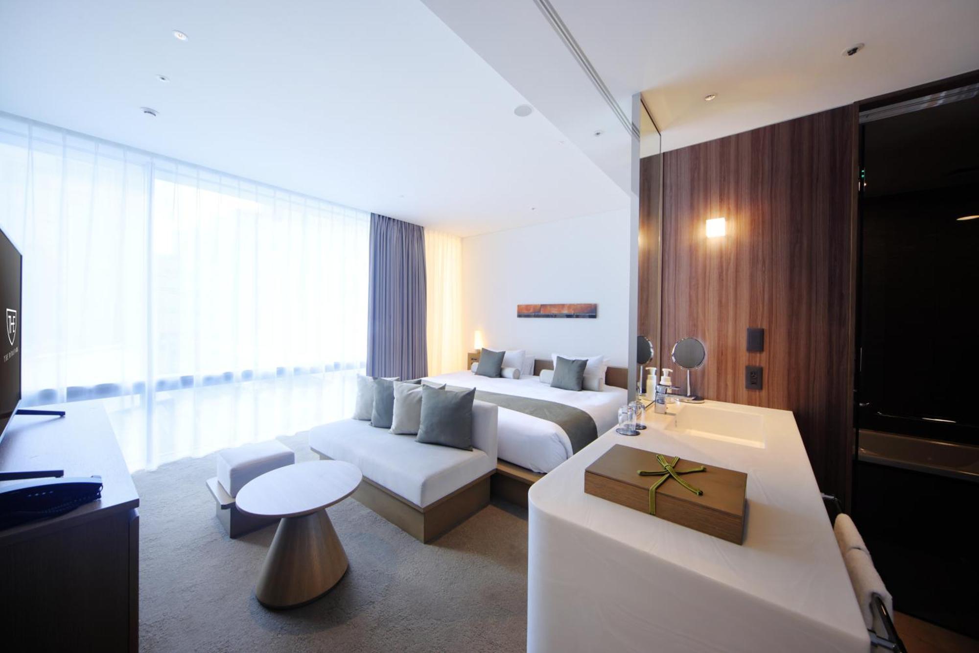 Habitación Superior con acceso al salón - 1 cama extragrande - No fumadores