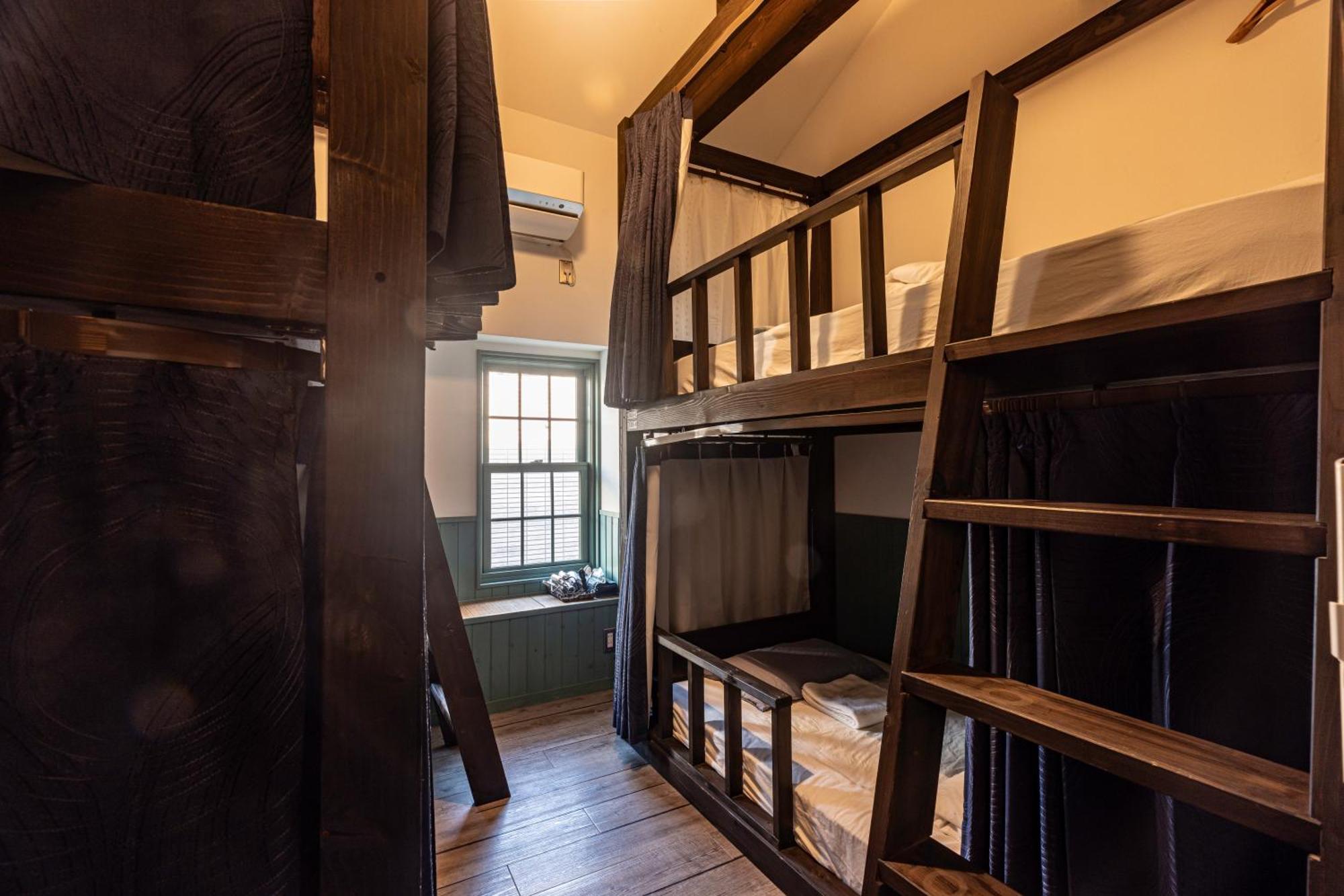 Bunk Bed Mixed Dormitory Room