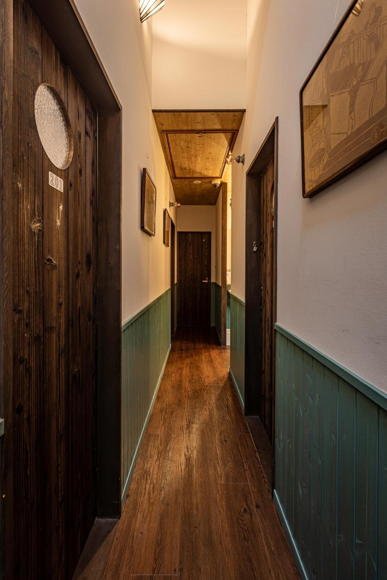 Bunk Bed Mixed Dormitory Room