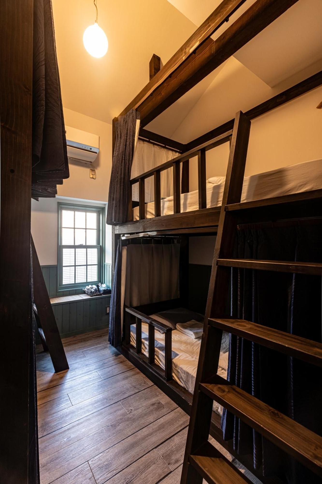 Bunk Bed Mixed Dormitory Room