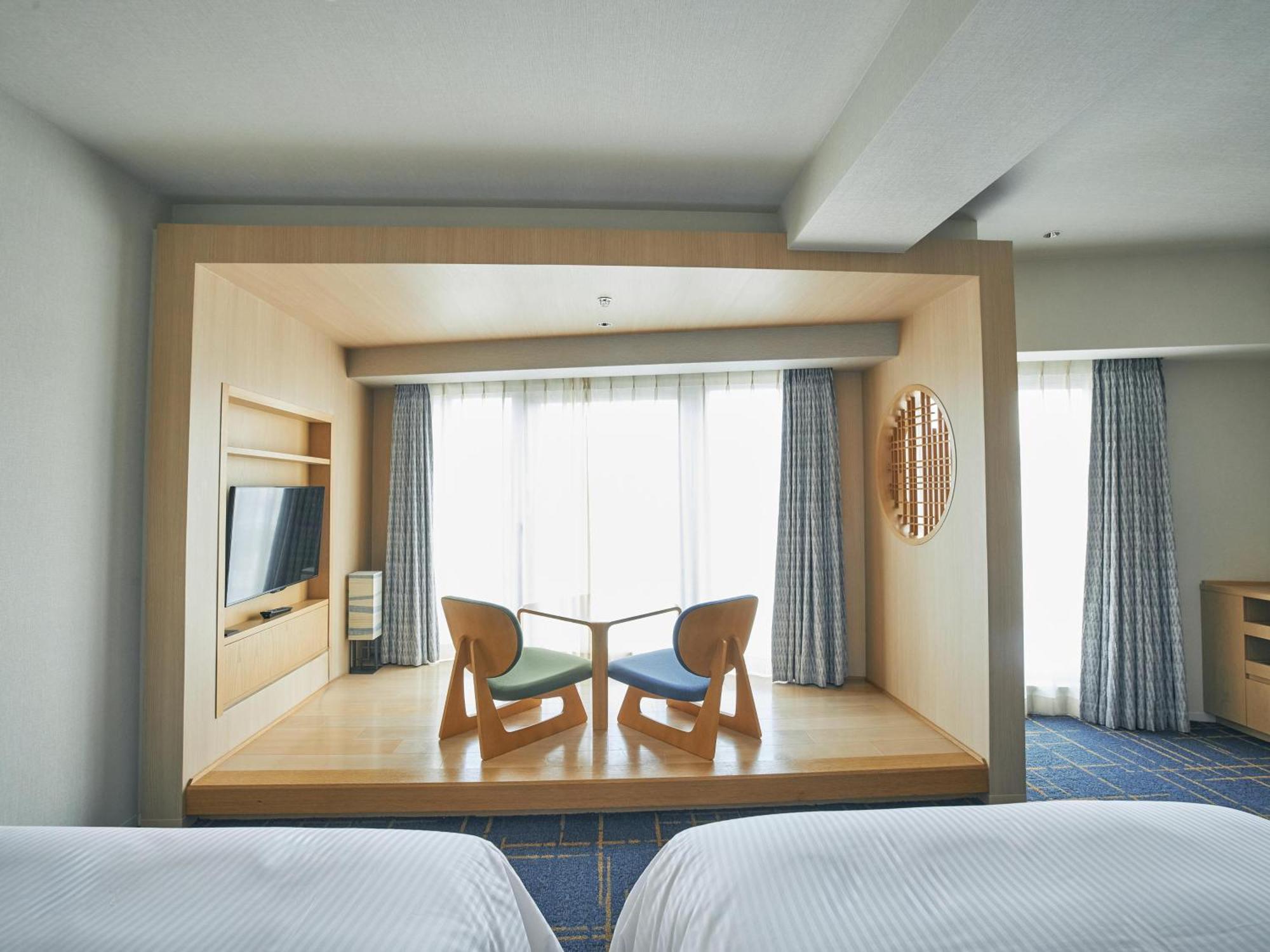 Grand Twin Room River View Non-Smoking