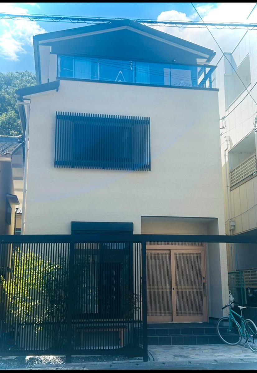 Triple Room,1740026337:JPEG