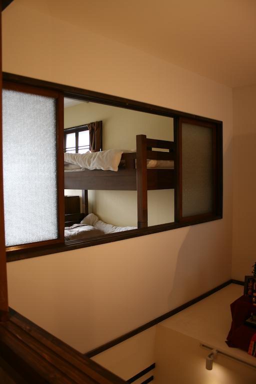 Bunk Bed in Female Dormitory Room,829662401:JPEG