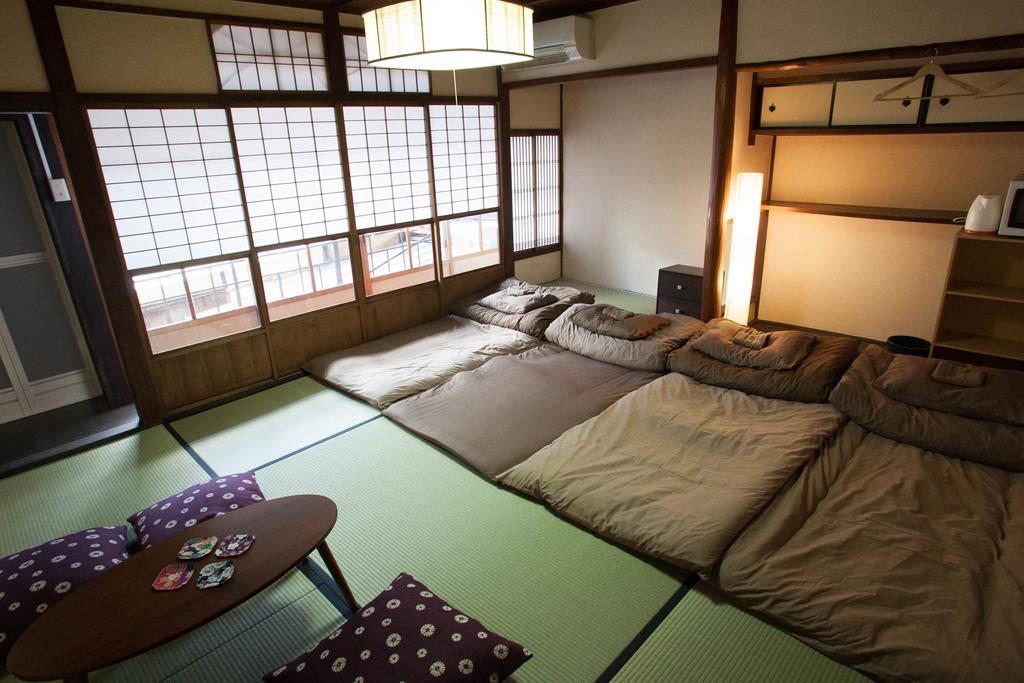 Habitación Familiar Superior de estilo japonés con ducha y aseo privados 203