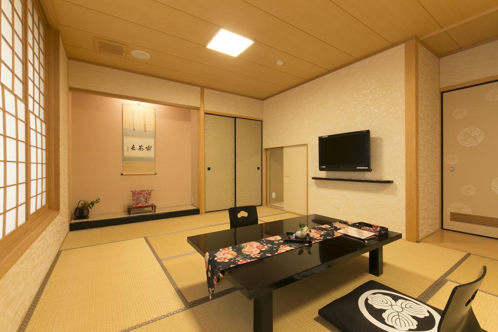 Suite de estilo japonés