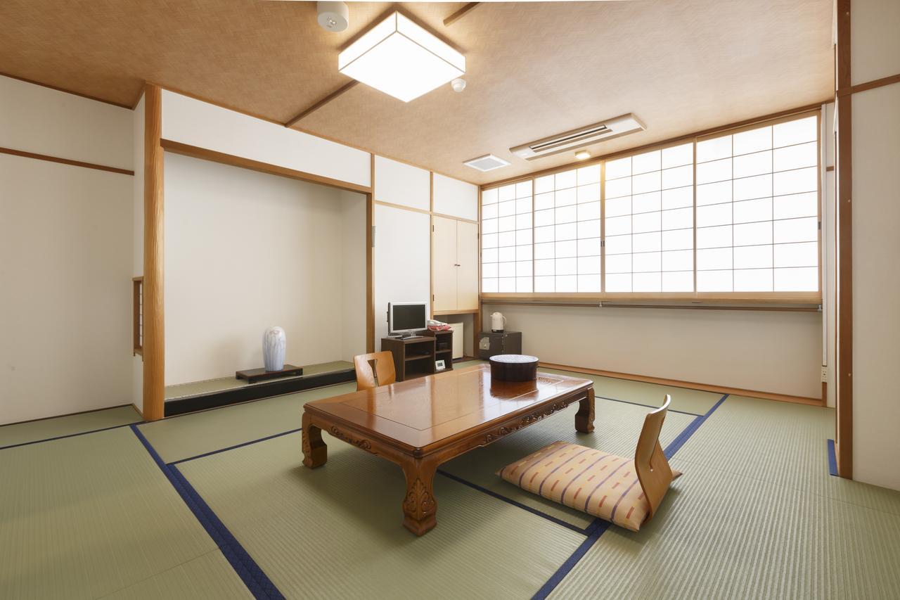 Kamer in Japanse Stijl met Privébadkamer