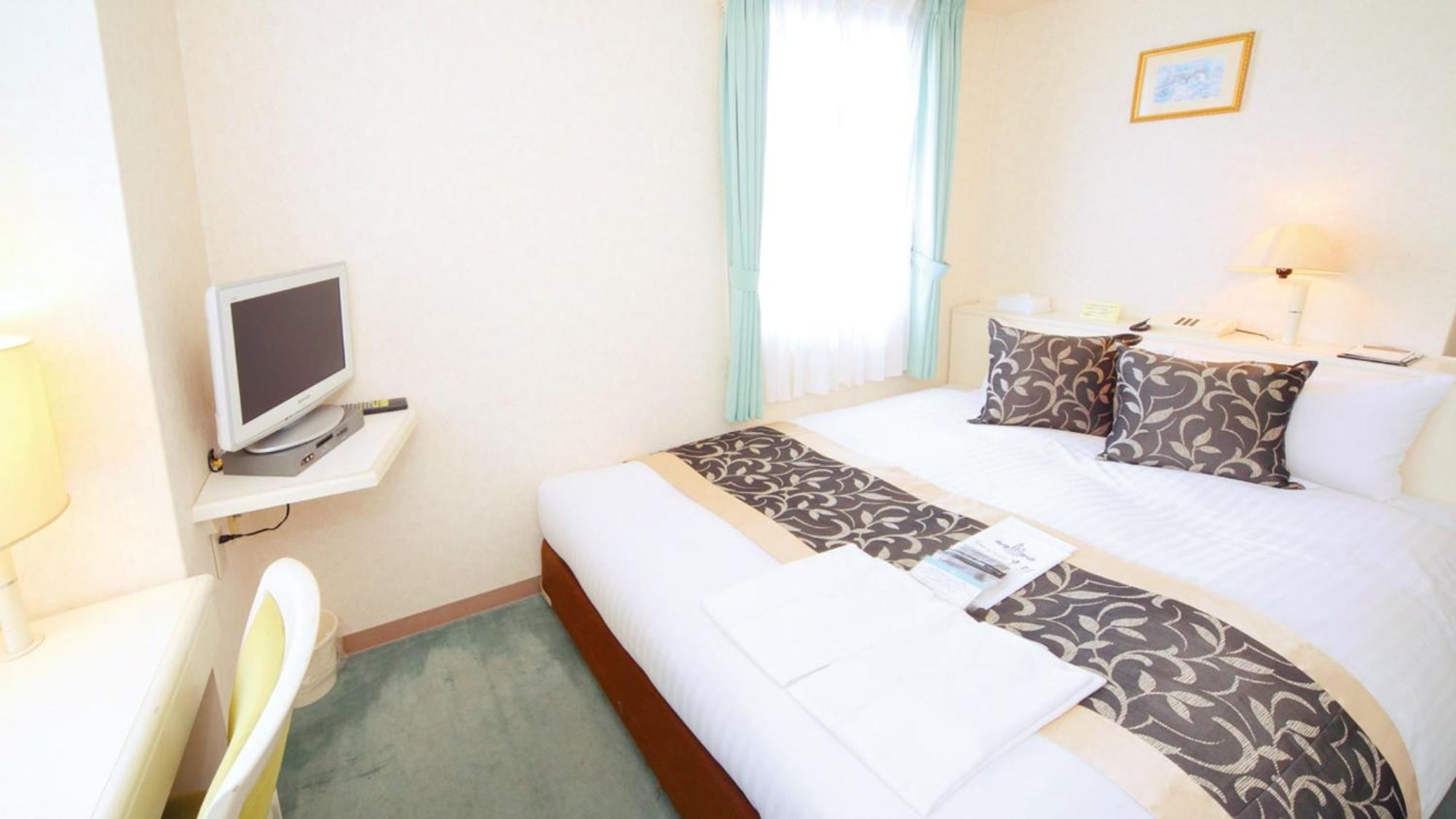 Double Room,702841150:JPEG