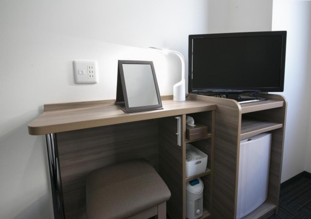 Single Room - Smoking,933208399:JPEG