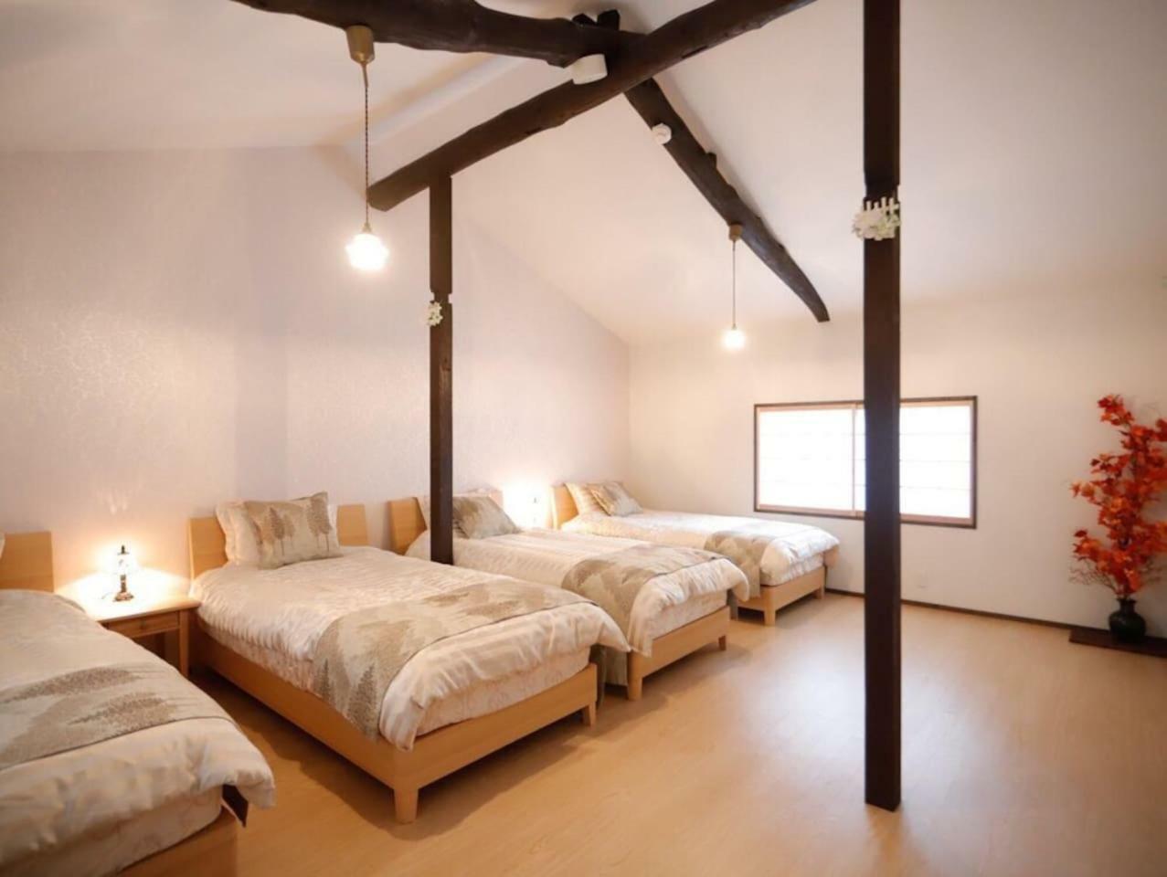 Three-Bedroom Apartment,782578173:JPEG
