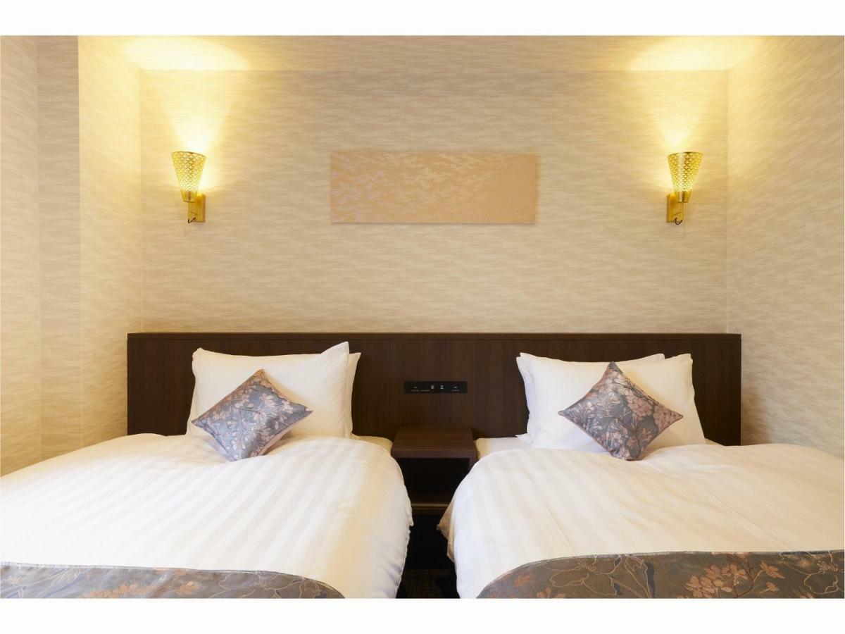 Standard Twin Room,824037710:JPEG