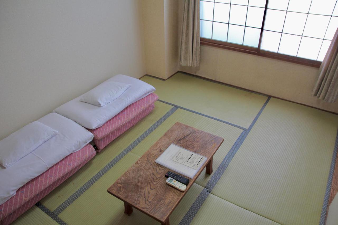 Japanese-Style Quadruple Room with Shared Bathroom