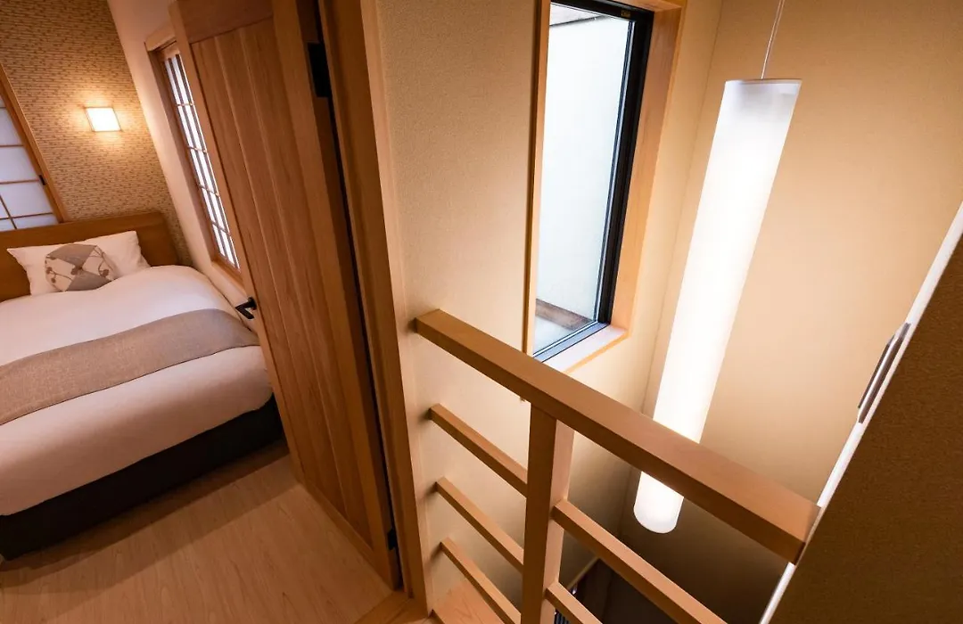 Rinn Tsukinowa West-1