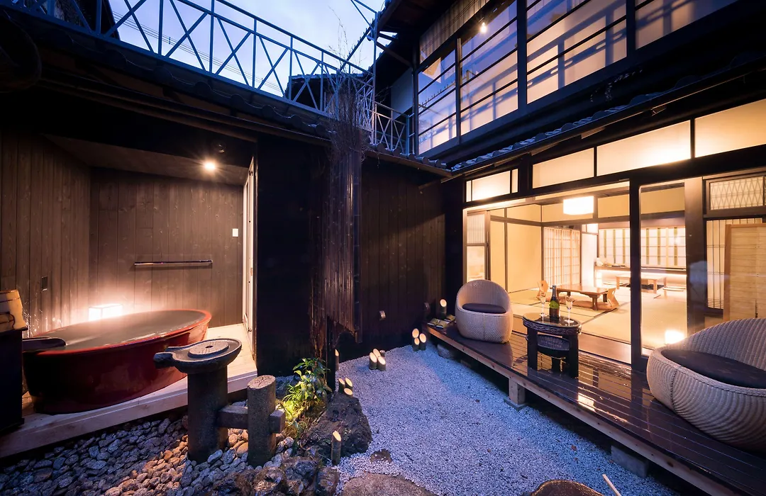 Kiraku Kyoto Aneyakoji-1