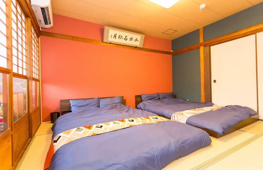 Guest House Kyorakuya Kinkakuji-1