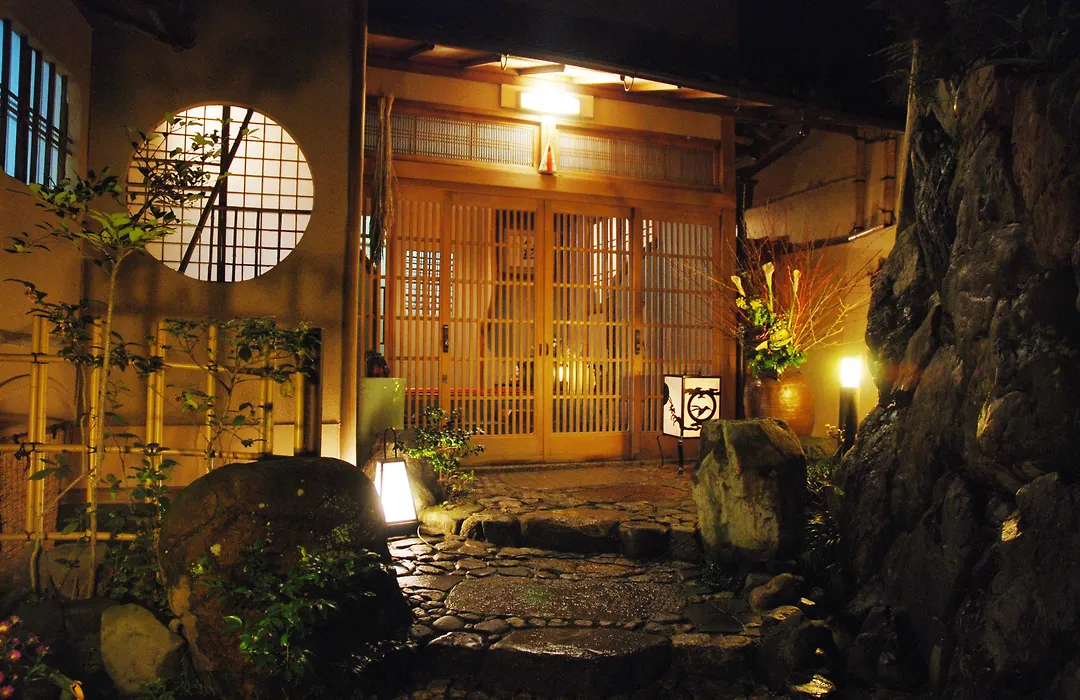 Yadoya Manjiro-1