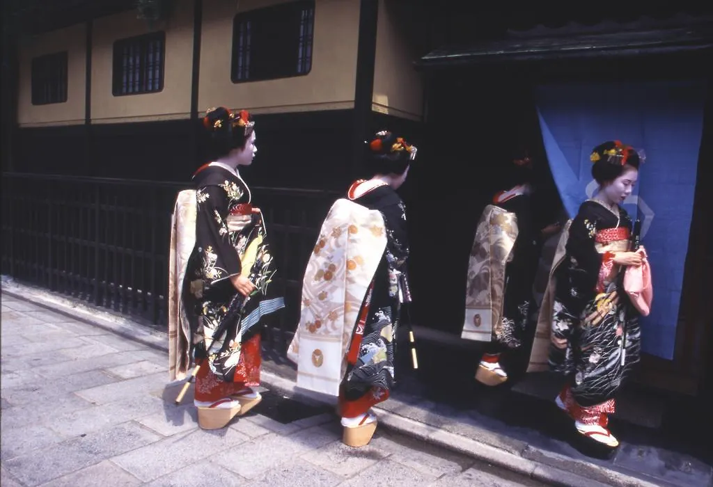 Holzbau Higashiyama-1