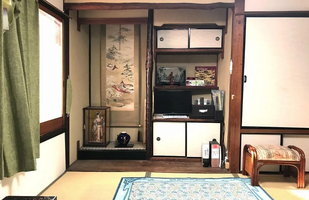 ファミリー向け民泊 かつら 二条城近くの和風座敷-1