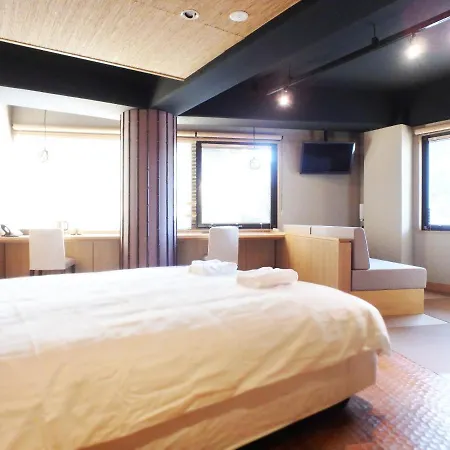 Gion Suite-3
