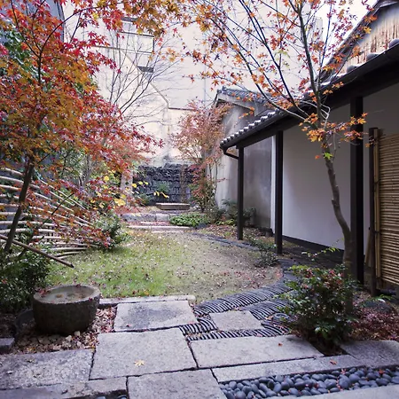 Shirafuji-An Modern Private Machiya In Central Kyoto-2