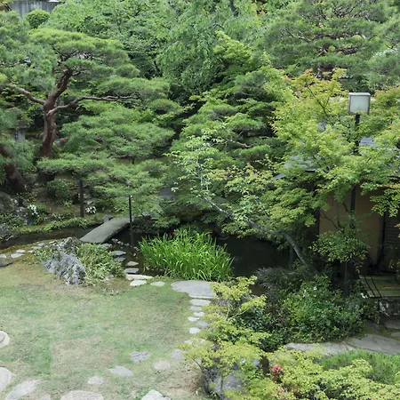 Nanzenji Sando Kikusui-3