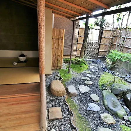 Cottage Emi-3