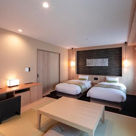 Rinn Shirakawa South-2