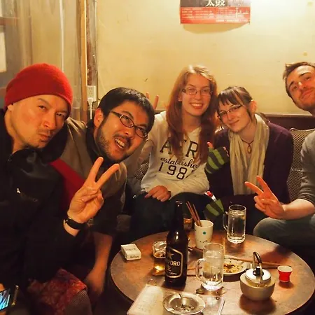 Guest House Chikyugo - The Earth Ship-3