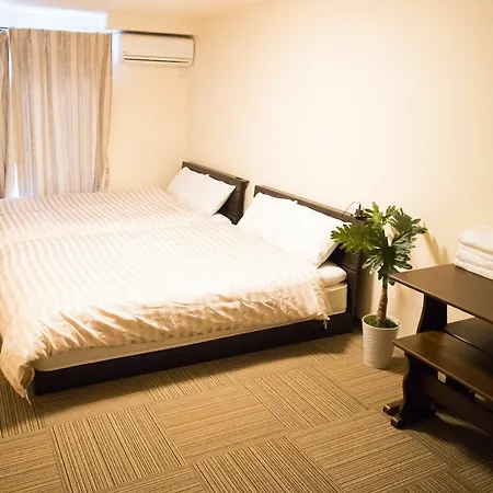 Guest House One More Heart Shichijo Omiya 1-2