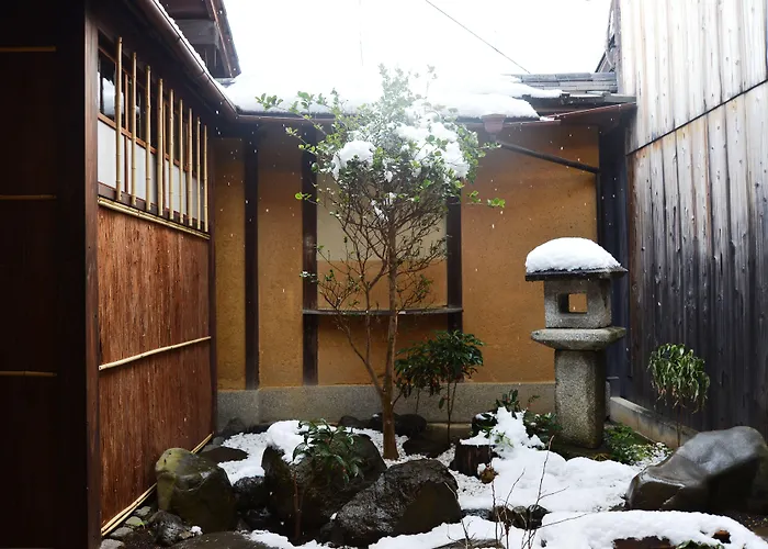 Hoteles cerca de Templo Nishi Hongan-ji